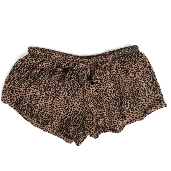Amuse Society Cheetah Print Beachy Short - Size Medium - Picture 1 of 5